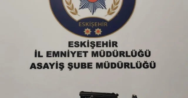 Eskişehir de iki yaşlının altın bileziğini gasbettikleri öne sürülen şüpheliler tutuklandı Eskişehir Haberleri