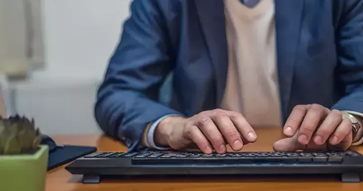 E postalar iş yerinde yükselmenin önüne geçiyor olabilir mi?