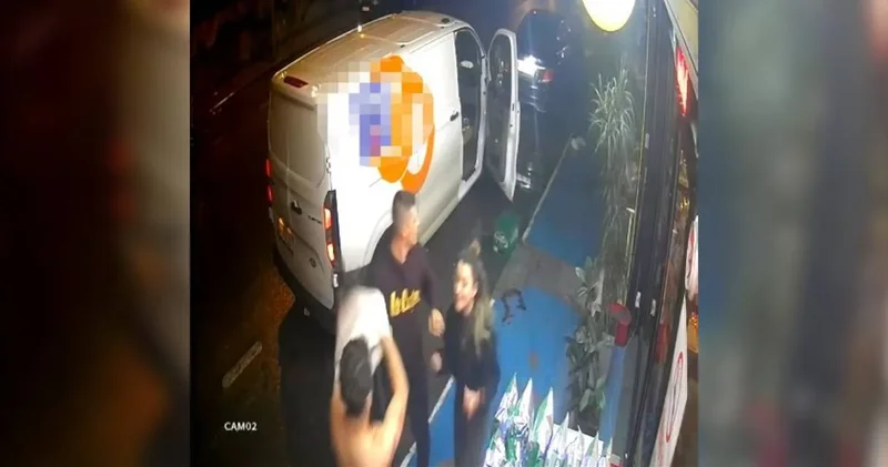 Eşine baktığını iddia ettiği adamı öldürdü