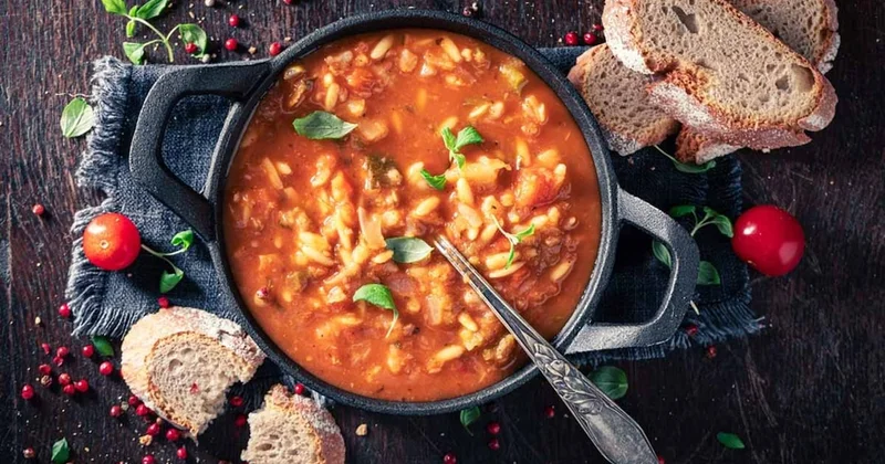 Her gün kahvatıda aynı çorbayı içiyor, uzun ömür uzmanı tarifi de verdi: 3 farklı tür baklagil var Sözcü Gazetesi