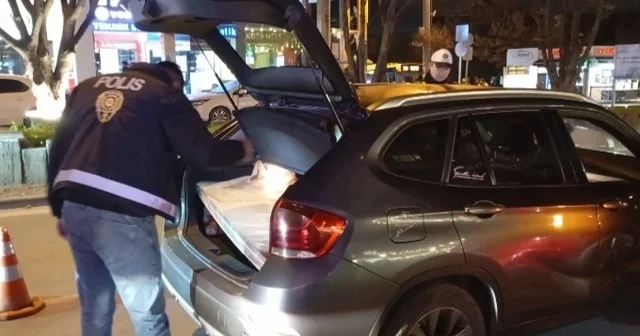 Bursa da yılbaşı öncesi asayiş uygulaması Denetimlerde 14 sürücüye 141 bin 698 TL ceza kesildi Bursa Haberleri