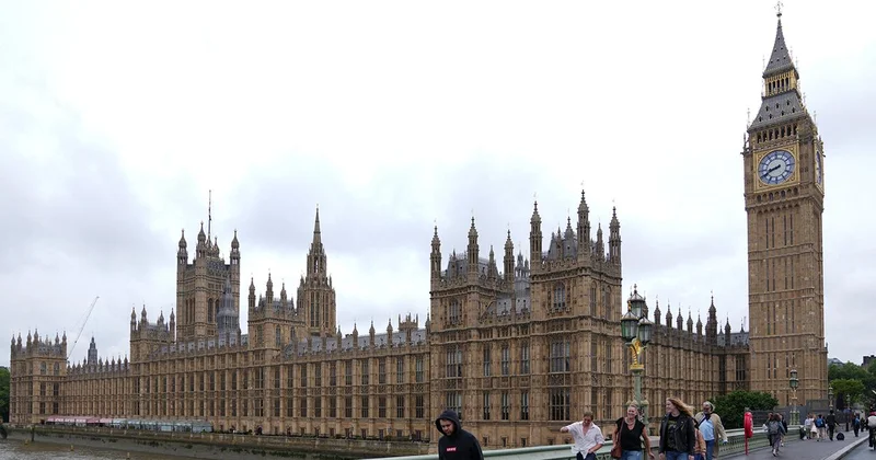 Rapor: İngiltere de milyonlarca Müslüman, vatandaşlıktan çıkarılma riskiyle karşı karşıya