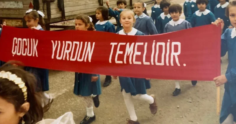 Gülşah Durbay’ın unutulmayacak çocukluk fotoğrafı ortaya çıktı