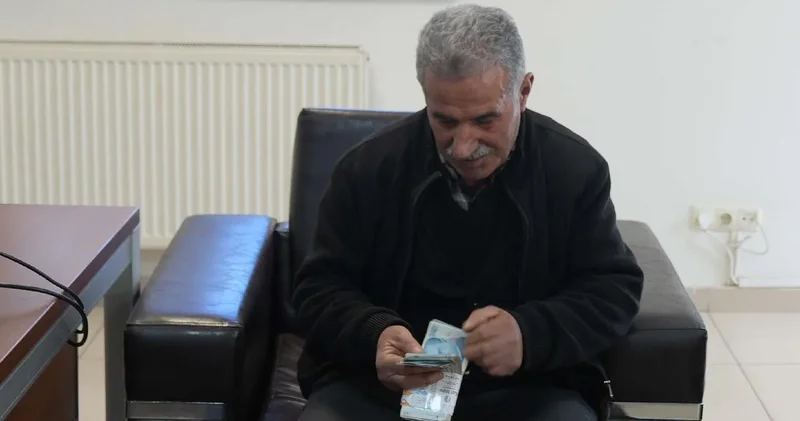 Bankaya yatıracağı 110 bin lira çöplükte bulundu: Nasıl teşekkür edeceğini bilemedi