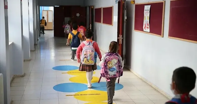 15 tatil ne zaman bitecek: Okullarda ikinci dönem ne zaman başlayacak? Sömestr bitiş tarihi, ikinci dönem başlangıç tarihi 2026 Son Dakika Haberleri