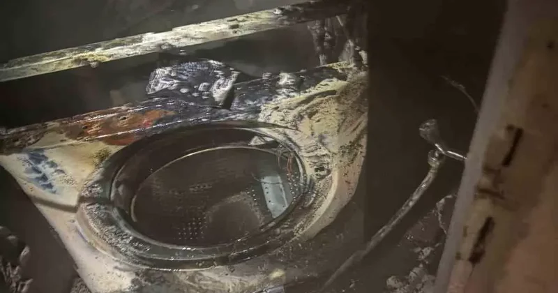 Çamaşır makinesi evi küle çevirdi