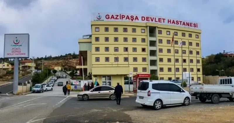 Antalya da yanan otomobilde 1 kişinin cesedi bulundu Antalya Haberleri