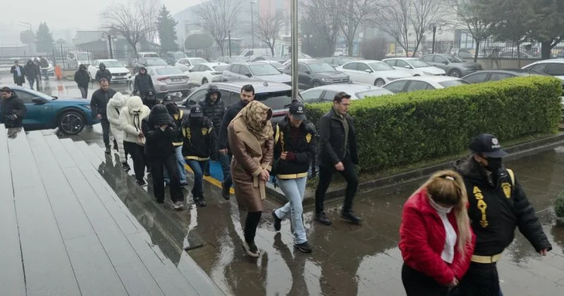 FUHUŞ OPERASYONU! Fuhuşa aracılıktan 8 kadın adliyeye sevk son dakika haberi Son dakika haberleri