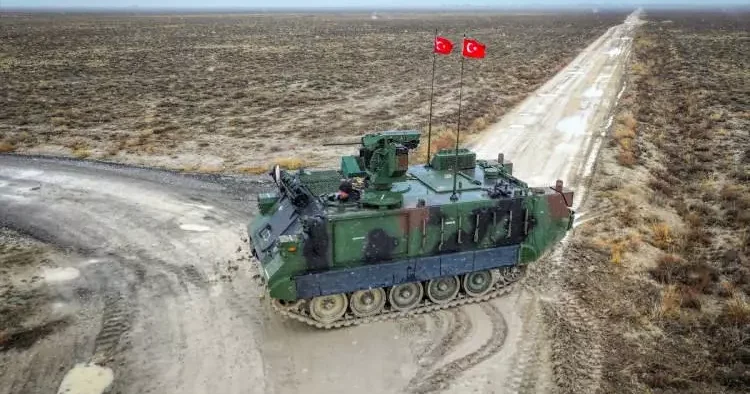 Mehmetçiğin yeni gücü sahaya iniyor: Türk mühendislerin geliştirdiği elektrikli zırhlı göreve hazır