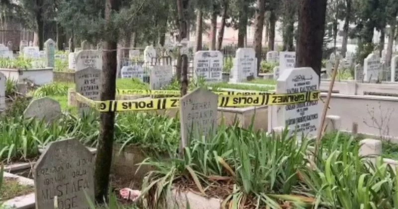 Bursa da bir mezarlığa gizlice bebek cesedi gömüldüğü belirlendi