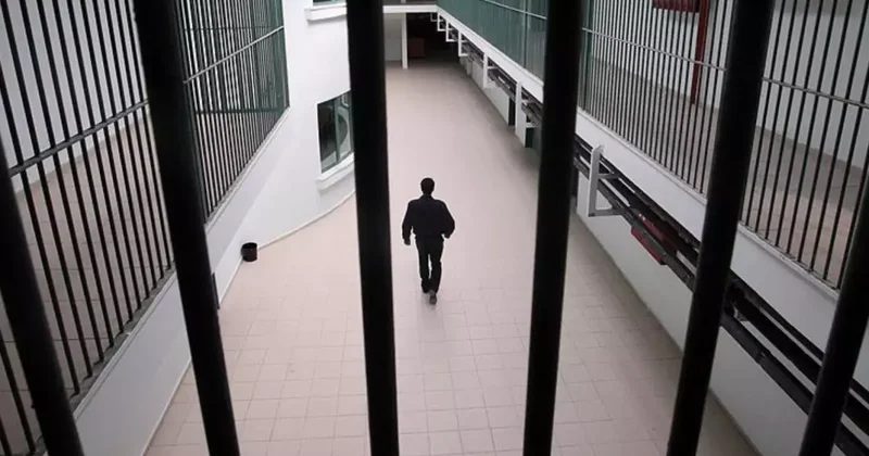 İzmir Cezaevinde Saldırı: 2 Memur Yaralandı