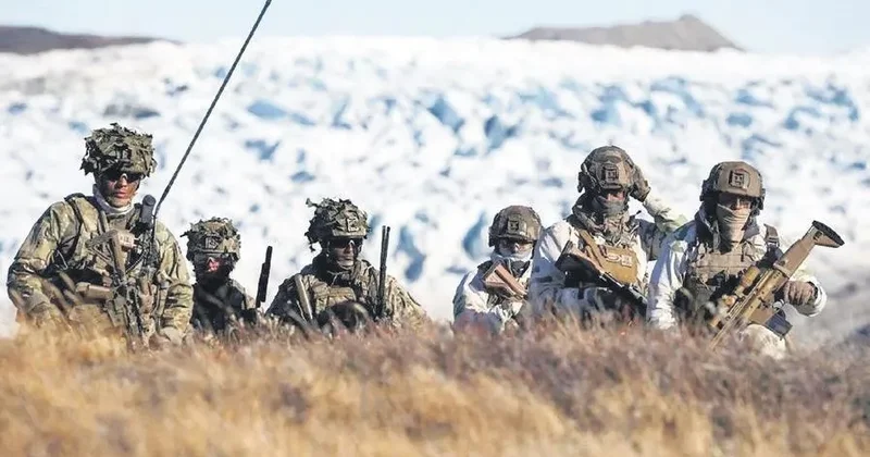 MEVLÜT TEZEL Mahalle kavgasına daha çok adam toplarsın!