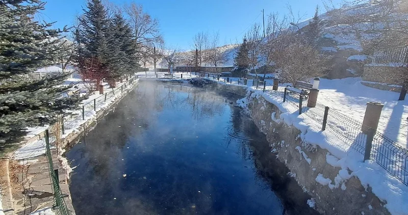 Bu göl eksi 30 derecede bile donmuyor