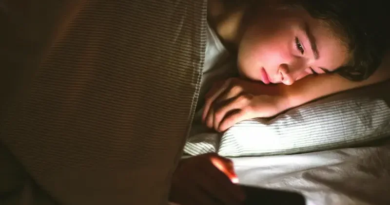 18 yaş altına gece internet yasağı önerisi Yerel Gündem Haberleri