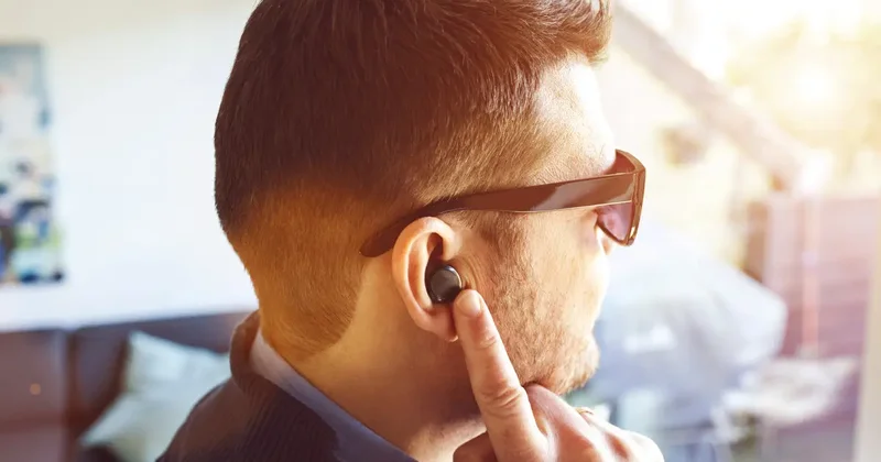 Kulaklığınız bir ajan gibi çalışabilir! Milyonlarca kullanıcı için WhisperPair tehlikesi