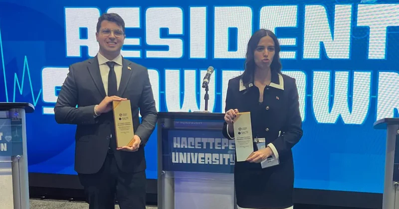 Dünya iki Türk gencinin peşine düştü Sözcü Gazetesi