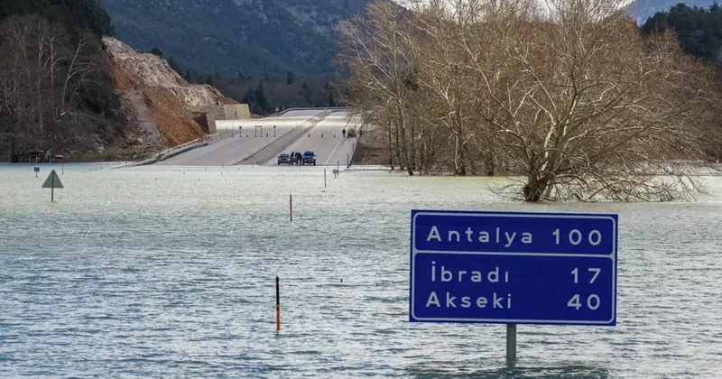 Konya Antalya Karayolu Yağış Sonrası Görüntülendi