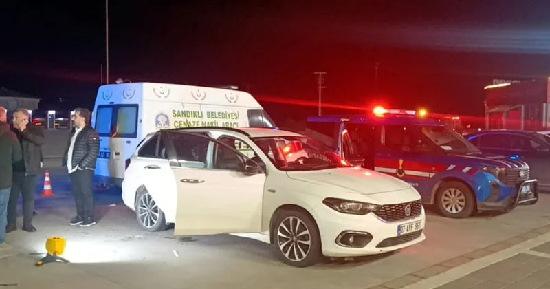 Park halindeki otomobilde erkek cesedi bulundu Sözcü Gazetesi