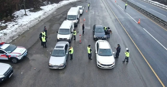 Düzce de 2 bin 523 araca cezai işlem uygulandı Düzce Haberleri