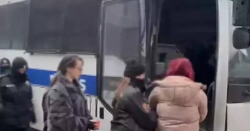 OnlyFans ta müstehcen içerik paylaşan şüpheliler adliyeye sevk edildi