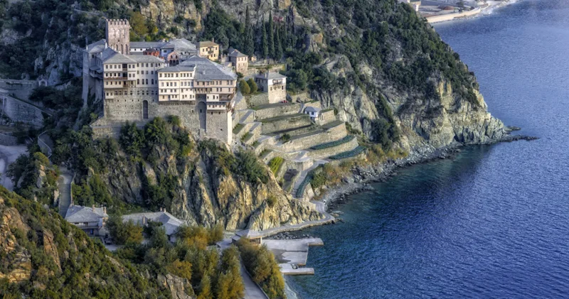 Bu adada sadece erkekler yaşıyor! Aynoroz Adası na kadınların girmesi yasak, peki neden?