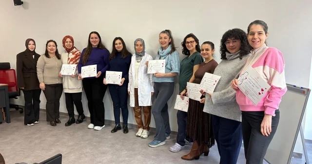 Aydın Şehir Hastanesi Gebe Okulu nun ilk mezunları belgelerini aldı Aydın Haberleri