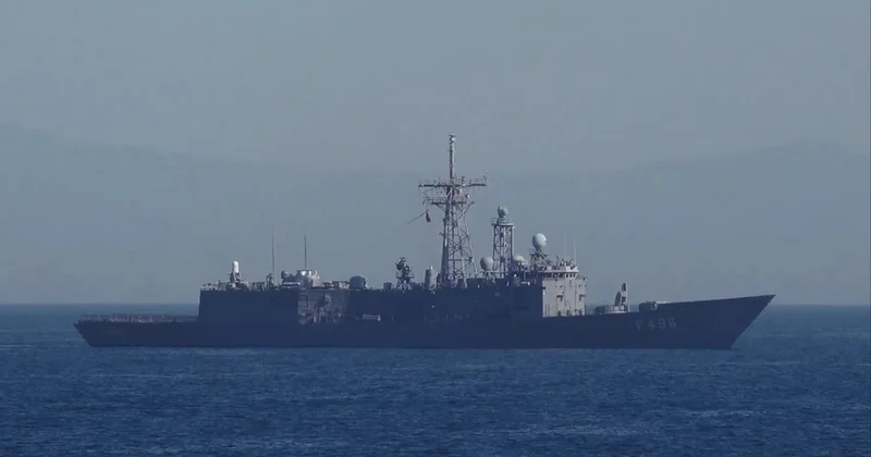 Türk savaş gemilerinden uzak denizlerde sondaj faaliyetlerine destek