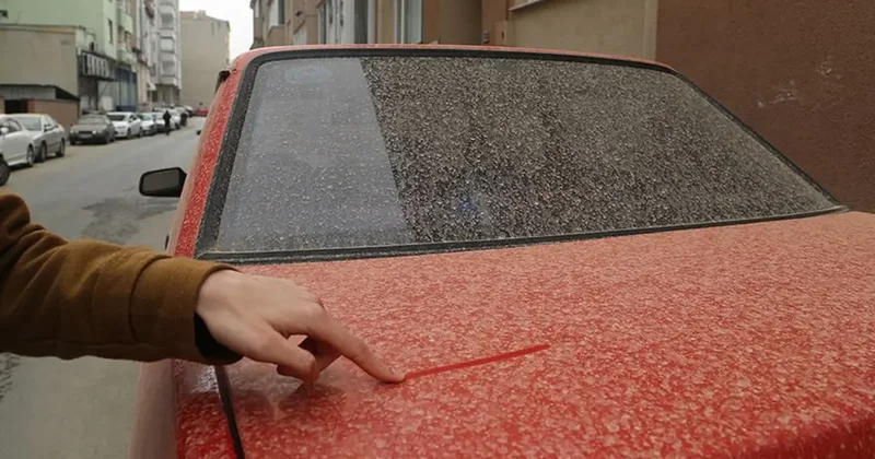 Arabanızı yıkatmayın, pencerenizi silmeyin! Bu kez çamur yağacak