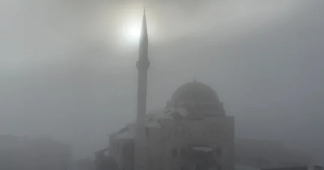 Yüksekova da yoğun sis ulaşımı olumsuz etkiledi Hakkari Haberleri