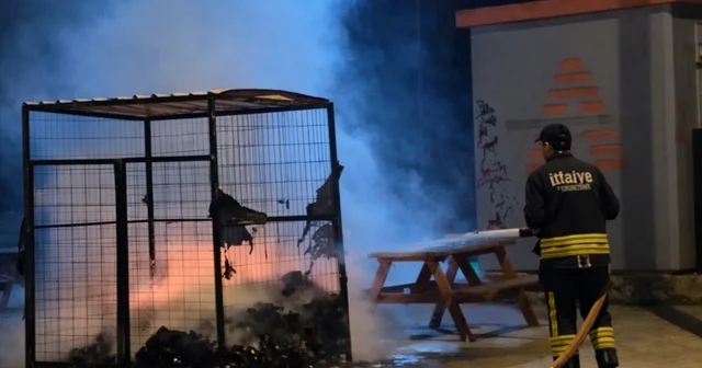 Okul karşısındaki konteynerden alevler yükseldi Tekirdağ Haberleri