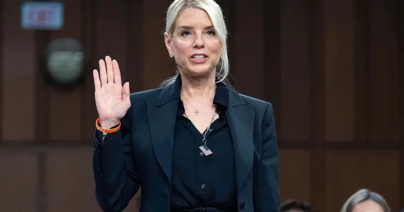 ABD Adalet Bakanlığı Epstein belgelerini saklıyor mu?