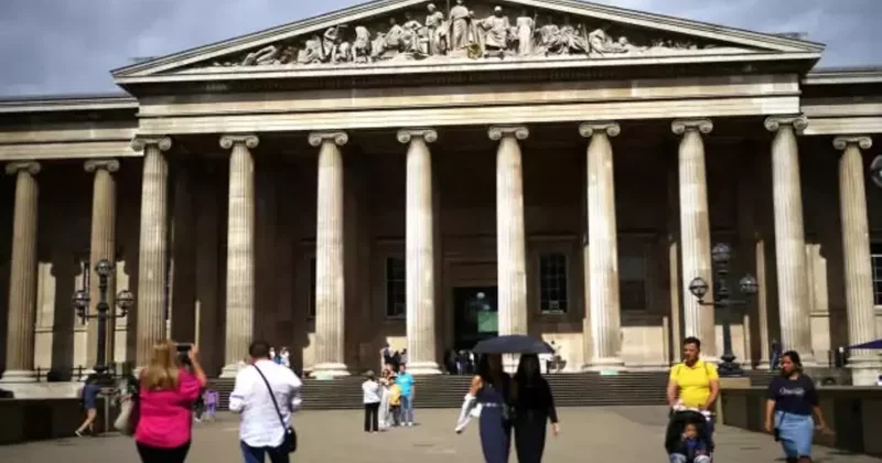 İngiltere ve İsrail den tarihe müdahale: Filistin ifadesi eserlerden tek tek kaldırıldı