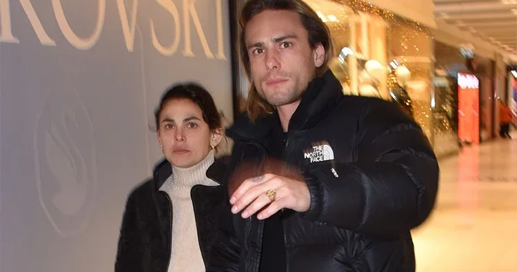 Rafael Cemo Çetin kız arkadaşıyla.... Çekmeyin bizi