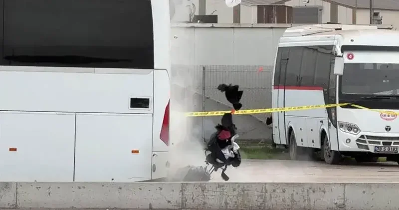 Fünye ile patlatılan valizden kıyafet çıktı