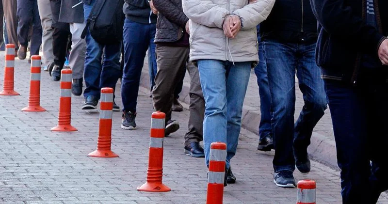 52 vergi müfettişi tutuklandı