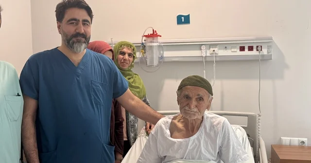 Mardin de HOLEP yöntemiyle 3 büyük prostat ameliyatı başarıyla gerçekleştirildi Mardin Haberleri