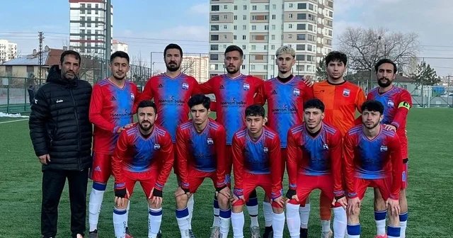 Döğerspor zirve yolunda 2 puan kaybetti 4 gol ve 3 kırmızı kart çıktı, kazanan çıkmadı Kayseri Haberleri