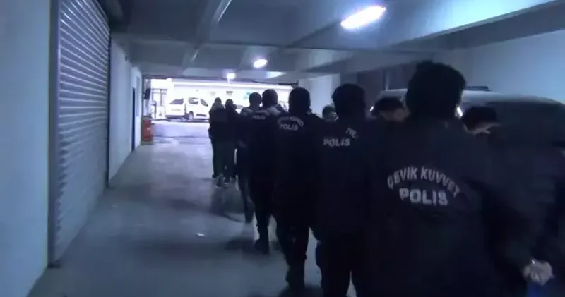 İstanbul merkezli 11 ilde FETÖ/PDY operasyonunda 52 şüpheli tutuklandı