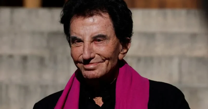 Fransa da Epstein belgelerinde adı geçen eski bakanın başkanlık ettiği Arap Dünyası Enstitüsü ne polis baskını