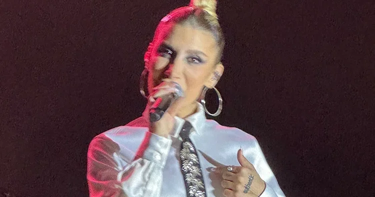 İrem Derici: Nişanla değişmem