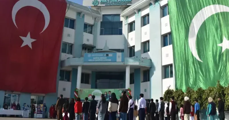 Pakistan genelinde Maarif’e giriş sınavı heyecanı