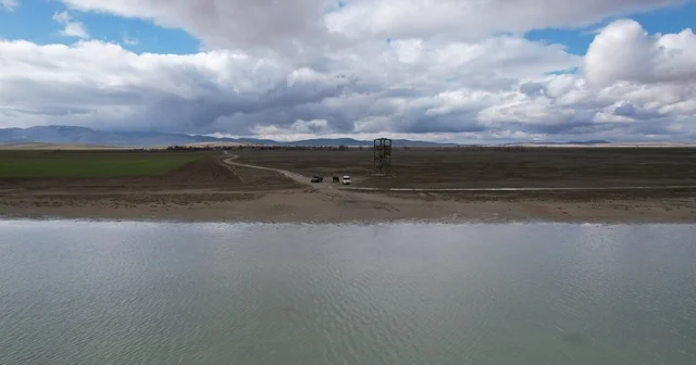 Seyfe Gölü nde flamingo cümbüşü havadan görüntülendi Kırşehir Haberleri