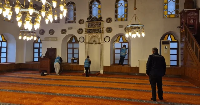 Bartın da camiler kadın hükümlüler tarafından temizleniyor Bartın Haberleri