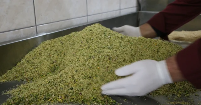 Ramazan Bayramında tatlıcılar hedef büyüttü: Tam 25 ton Diyarbakır da tatlıcılarda Ramazan Bayramı hazırlıkları aralıksız devam ediyor Diyarbakır Haberleri