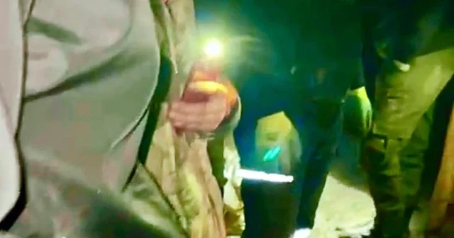 Kars ta çöken ahırda 2 büyükbaş öldü Kars Haberleri