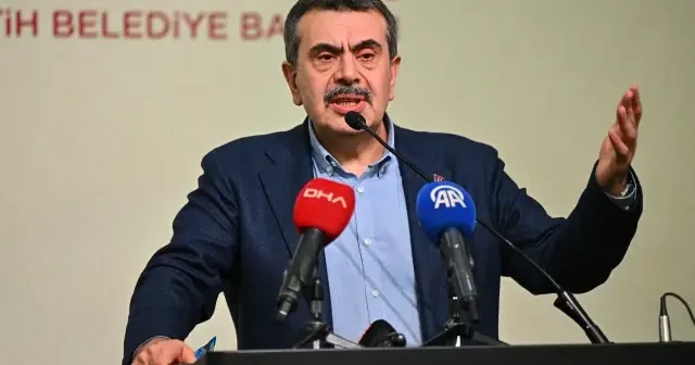 Bakan Tekin den Özgür Özel e: Anlama özürlü herhalde bu arkadaş VİDEO İZLE