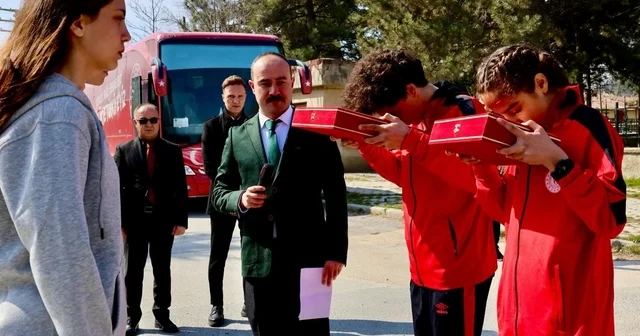 Kutsal emanetler Bilecik ten geçti Bilecik Haberleri