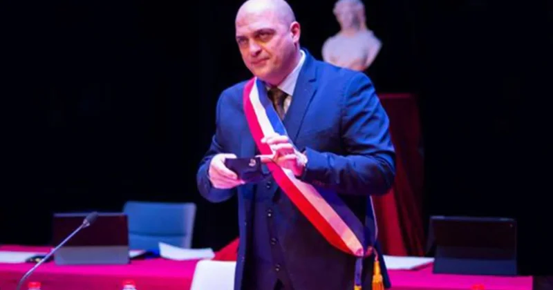 Dil bilmeden Fransa ya giden Çorumlu belediye başkanı oldu Sözcü Gazetesi