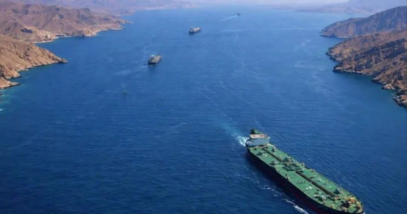 İran, Pakistan petrol gemisine müsaade etti