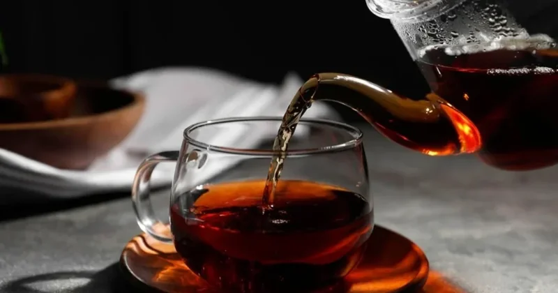 Çayı bu şekilde demliyorsanız bir kez daha düşünün: Saniyeler içinde sızıyor Sözcü Gazetesi